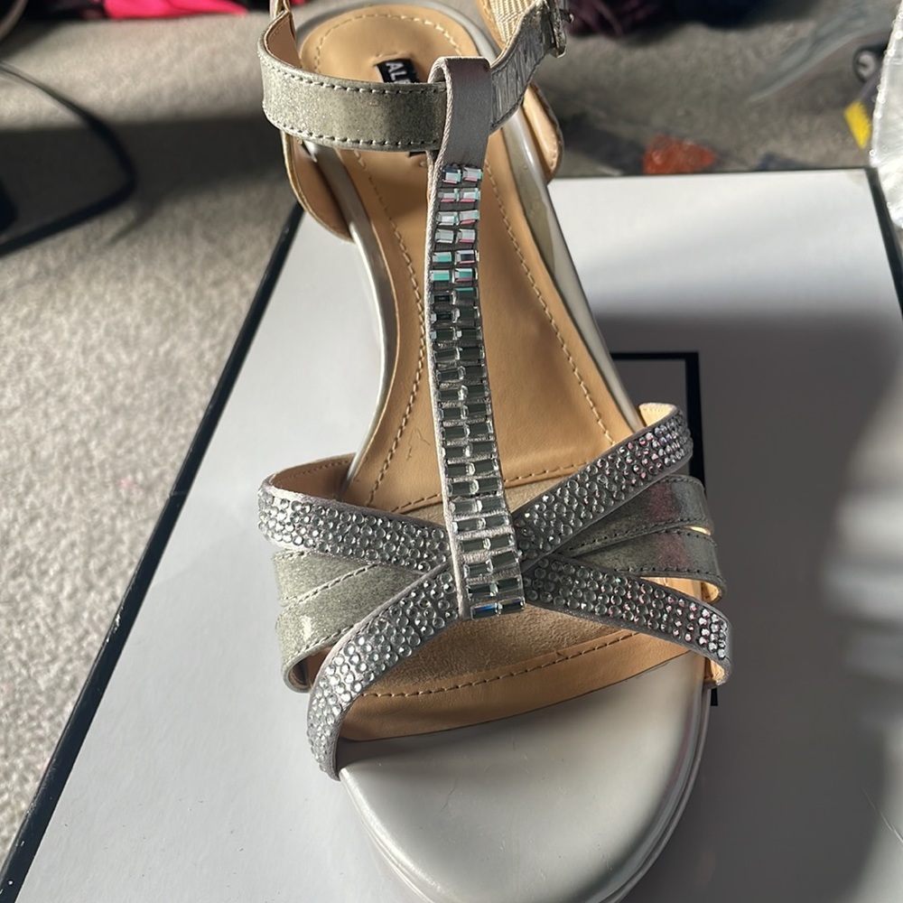 Wedges - Picture 2 of 7
